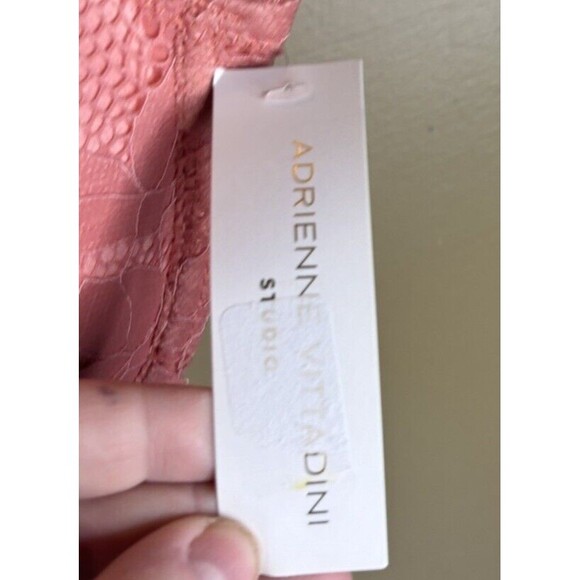 Adrienne Vitrine Studio Lace Coral Bra 42D NWT Lightly Padded Underwire 5343-361 - Picture 3 of 8